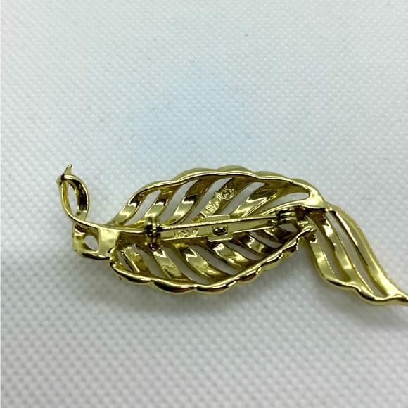 Signed Coro Leaf / Feather Brooch - Picture 4 of 5